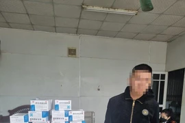 Nam thanh niên giao dịch thuốc 'trị' Covid qua mạng xã hội 
