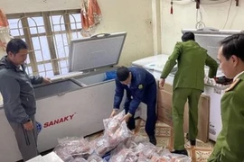 Một tấn ức vịt không rõ nguồn gốc...chờ bung ra thị trường 