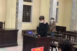 Tuyên án nam thanh niên 17 tuổi mua bán pháo trên mạng xã hội