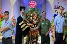 Công an Hà Nội chúc mừng lễ tốt nghiệp khóa III Trường Thánh Kinh Thần học Hà Nội