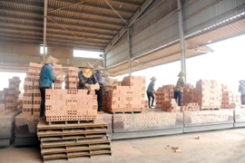 Bài 7: Chung tay tạo việc làm cho phạm nhân khi tái hòa nhập cộng đồng 