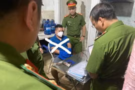 Nhận 3 tỷ đồng và 10.000 USD ‘chạy’ án