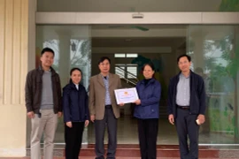 Nghĩa tình Công an Hà Nội tặng Giáo xứ Hoàng Nguyên