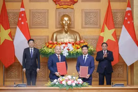 Hợp tác triển khai kết nối thanh toán QR Code giữa Việt Nam và Singapore