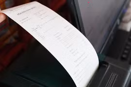 Đề xuất cho phép ngân hàng, xe buýt, trông giữ xe… không phải lập hóa đơn từng lần bán