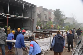 Phú Xuyên: Tạm đình chỉ Chủ tịch UBND thị trấn Phú Xuyên và xã Hồng Thái