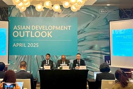 ADB: Việt Nam còn dư địa kích thích tăng trưởng 