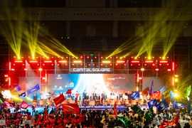 Gần 2.000 chuyên viên kinh doanh khuấy động lễ ra quân siêu dự án Capital Square Đà Nẵng