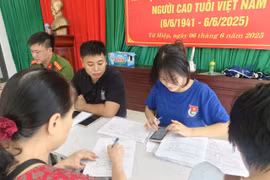 Kho bạc Nhà nước đã giải ngân 10.428 tỷ đồng cho các xã, phường chi tặng quà Quốc khánh