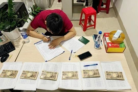 Giấu gần 7 triệu Yên Nhật trong vali, hành khách bị bắt khi sắp lên máy bay