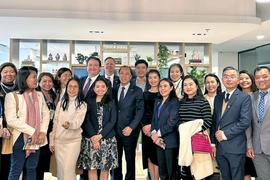 Đoàn Việt Nam tham dự Hội nghị Thượng đỉnh đầu tư tại Hoa Kỳ