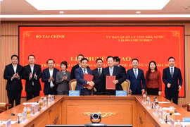 Chuyển giao quyền đại diện vốn Nhà nước tại 18 tập đoàn, tổng công ty về Bộ Tài chính