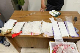 Hai đối tượng vận chuyển 5,3kg ma túy bị Hải quan Nội Bài bắt giữ