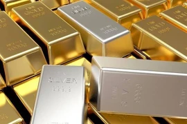 Giá vàng và bạc đồng loạt giảm sáng đầu tuần