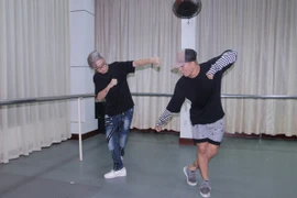 Bùi Anh Tuấn học hát, học nhảy đến nửa đêm chuẩn bị cho live concert