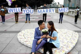 Màn cầu hôn lạ, nhưng thiết thực