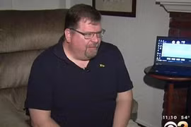 Bị đuổi khỏi máy bay vì… thừa cân