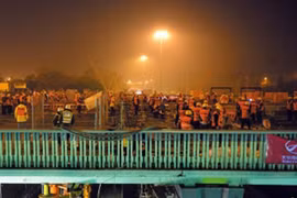 Choáng với tốc độ xây cầu ở Bắc Kinh chỉ trong 36 giờ