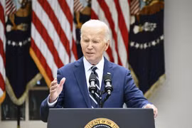 Tổng thống Mỹ thông báo về lệnh ngừng bắn giữa Israel và Hezbollah 