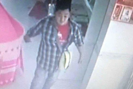 [Tin nhanh tối 20-5-2021] Truy tìm gã trai chiếm đoạt 500 triệu đồng của cô gái quen qua mạng