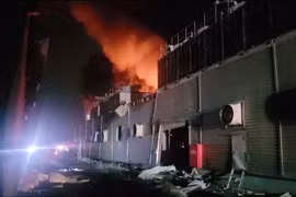 Cận cảnh vụ cháy nhà máy golf ở Đài Loan, gây nhiều thương vong