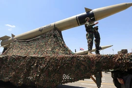 Lần đầu tiên tên lửa Houthi bắn trúng lãnh thổ Israel