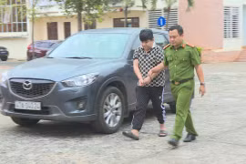 [Tin nhanh sáng 2-1-2021] Mượn xe ô tô rồi làm giả giấy tờ, đem cầm cố lấy 200 triệu đồng