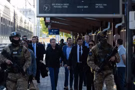 Ngoại trưởng Mỹ Antony Blinken bất ngờ tới Kiev 