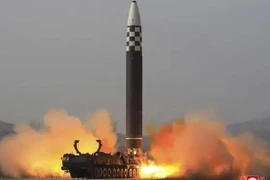 Hàn Quốc: Triều Tiên phóng 2 tên lửa đạn đạo tầm ngắn ra biển