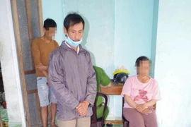 [Tin nhanh tối 5-12-2021] Thầy cúng chữa bệnh rồi quan hệ tình dục khiến cô gái trẻ có thai 