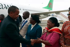 Máy bay chở Phó tổng thống Malawi mất tích