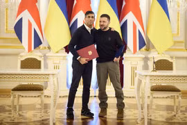 Thủ tướng Anh thăm Kiev, tuyên bố cung cấp 3,2 tỷ USD viện trợ quân sự cho Ukraine
