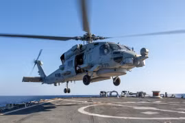 Trực thăng, tiêm kích hải quân Mỹ liên tiếp rơi ở Biển Đông