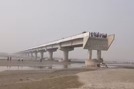 Đi theo Google Maps, ô tô lao xuống sông khiến 3 người tử vong