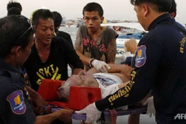 Chìm phà ngoài khơi Pattaya, 7 du khách tử nạn