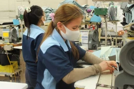 Nhật Bản xem xét biện pháp với người nước ngoài không đóng bảo hiểm y tế