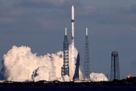 Tên lửa đẩy khổng lồ New Glenn mang 2 tàu vũ trụ hướng đến Sao Hỏa