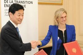 Nhật Bản và Pháp nhất trí đẩy mạnh hợp tác về năng lượng hạt nhân
