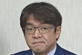 Nghị sĩ Nhật Bản bị điều tra cáo buộc phúng điếu trái phép 