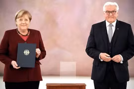 Đức miễn nhiệm Thủ tướng Angela Merkel