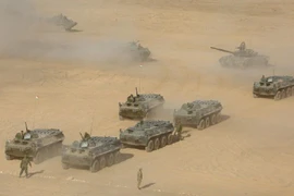 Xe tăng- máy bay Nga và Tajikistan tập trận rầm rộ, phô diễn sức mạnh