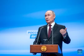 Tổng thống Putin: Nga đang sản xuất hàng loạt tên lửa đạn đạo tầm trung mới nhất