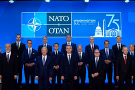 Lãnh đạo NATO khẳng định tiếp tục hỗ trợ Ukraine