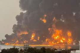 Israel không kích cảng Hodeidah ở Yemen để trả đũa Houthi