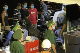 Tích cực hỗ trợ nhân đạo cho hơn 300 công dân Sri Lanka gặp nạn trên biển