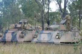 Hai xe bọc thép va chạm trong cuộc tập trận quân sự ở Australia