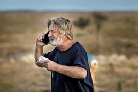 Diễn viên Hollywood Alec Baldwin: ‘Tim tôi tan nát sau tai nạn bắn chết người’