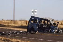 Cậu bé 13 tuổi cầm lái ô tô gây tai nạn, 9 người chết 