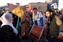 Sau hơn 4 thập niên giao tranh, đảng Công nhân người Kurd tuyên bố ngừng bắn với Thổ Nhĩ Kỳ