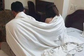 [Tin nhanh tối 23-9-2021] Chủ nhà nghỉ ‘nuôi’ gái mại dâm, sẵn sàng phục vụ khách